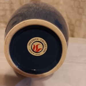 Japanese collector's vase